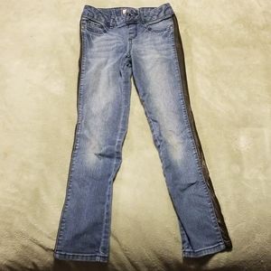 Mudd Jeans with black trim